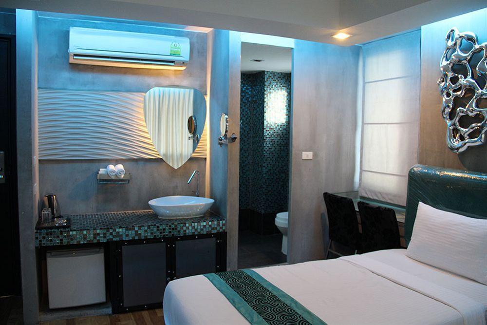 Blutique Hotel Bangkok Kültér fotó