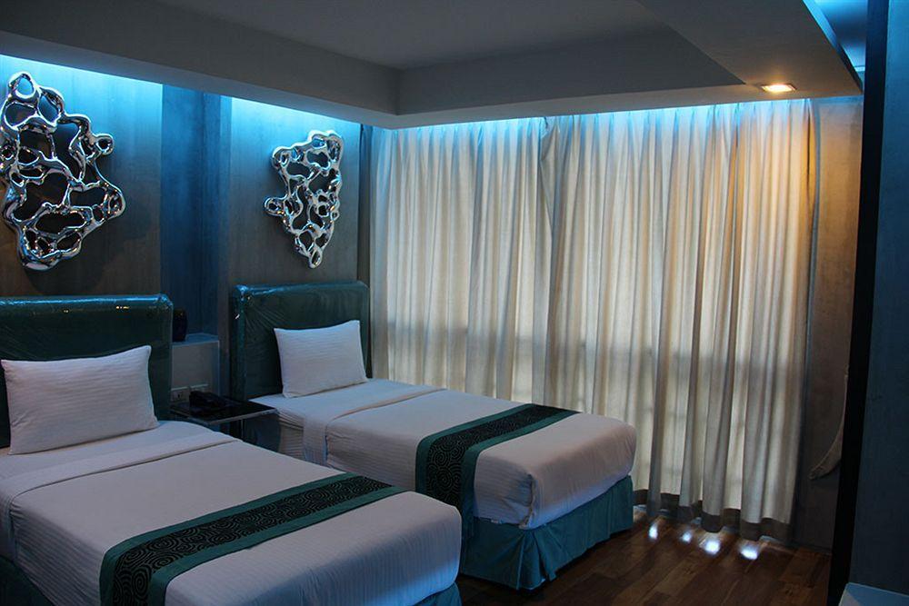 Blutique Hotel Bangkok Kültér fotó