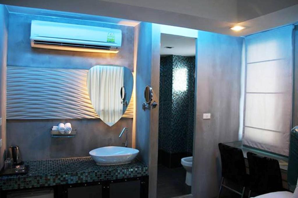 Blutique Hotel Bangkok Kültér fotó