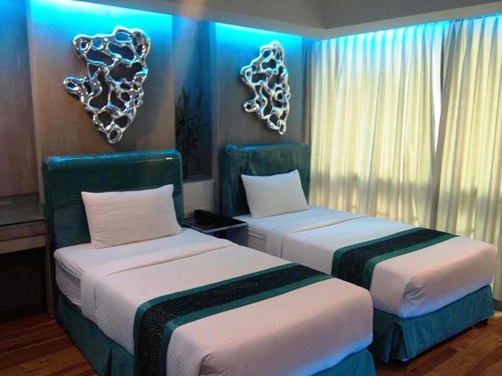 Blutique Hotel Bangkok Kültér fotó