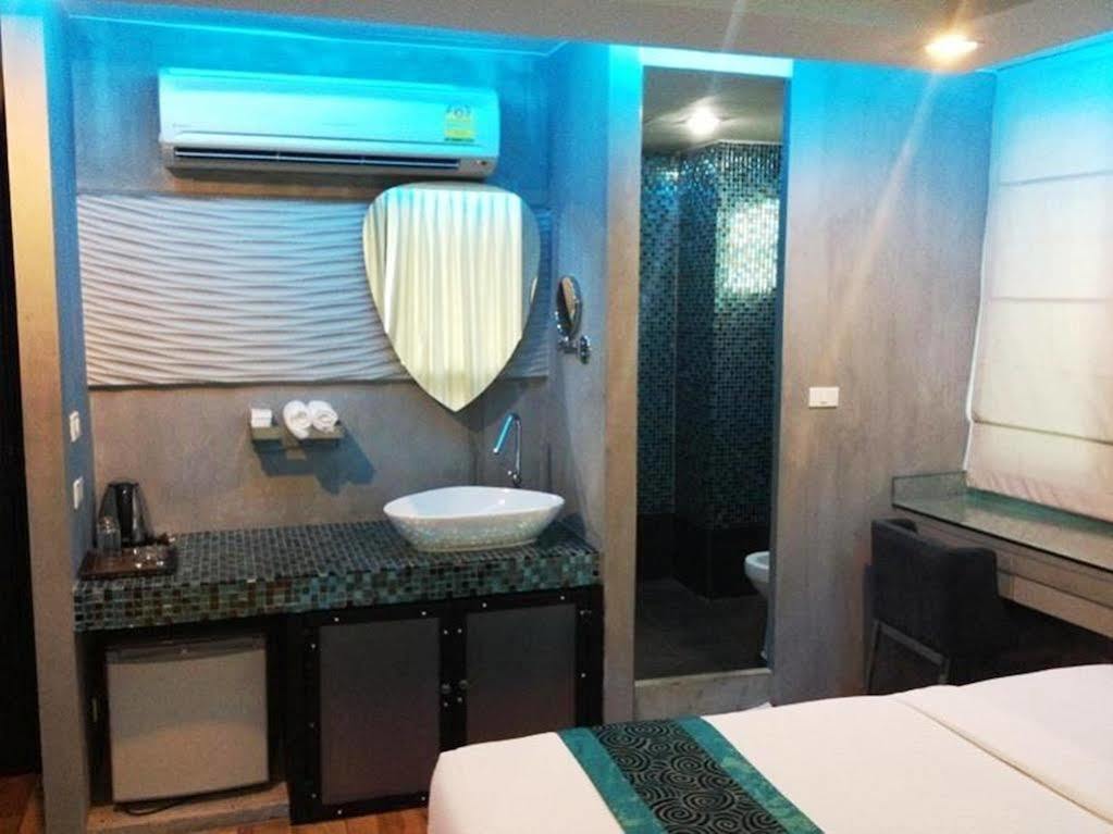 Blutique Hotel Bangkok Kültér fotó