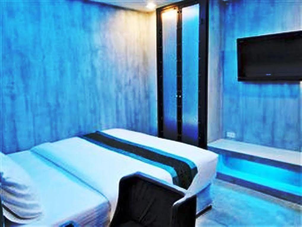 Blutique Hotel Bangkok Kültér fotó